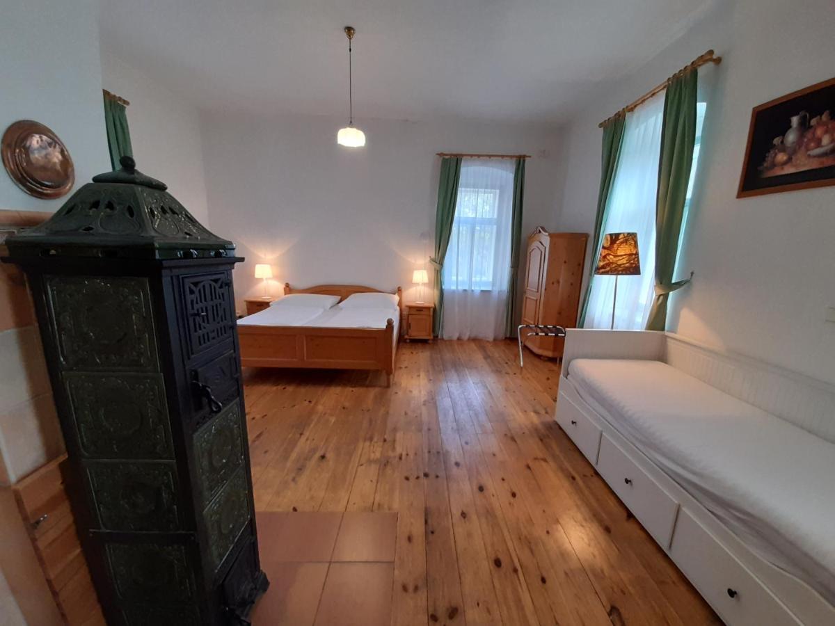 Wellness Hotel Zámeček Jetřichovice Quarto foto